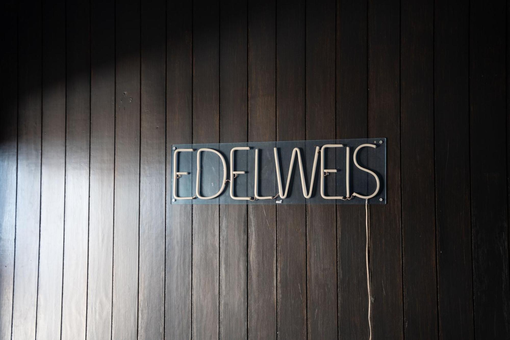 Edelweiss House - Parking Y Wifi Gratis Apartamento Serra Nevada Exterior foto